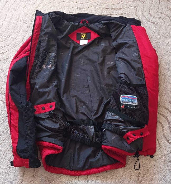 Kurtka zimowa  Jack Wolfskin na narty :-)