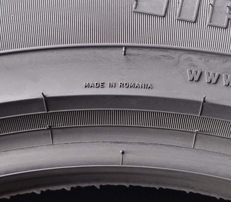 Шини літні R17 215/65 Pirelli Scorpion Verde