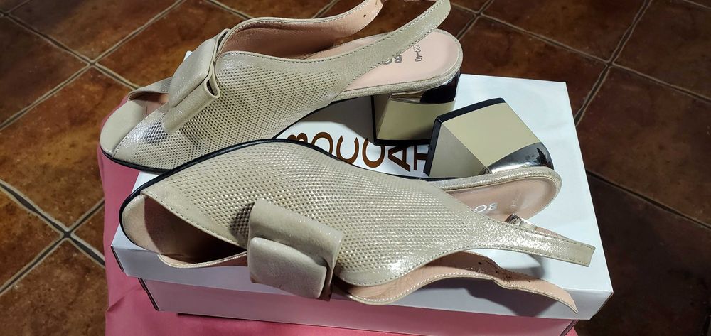 NOWE damskie BOCCATO naturalna skóra rozmiar 40
