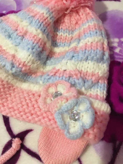 Шапочка дитяча і шарф на дівчинку