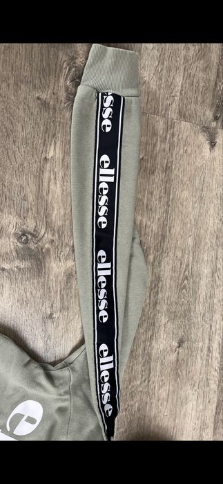 Bluza Ellesse rozmiar 34