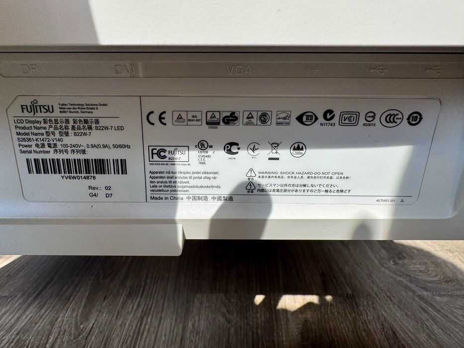 Monitor Fujitsu B22W-7LED 22" 1680x1050 WARTO