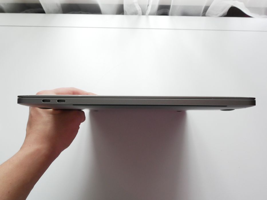 MacBook Pro 15 2019 | i7/16/512 | Radeon Pro 4gb