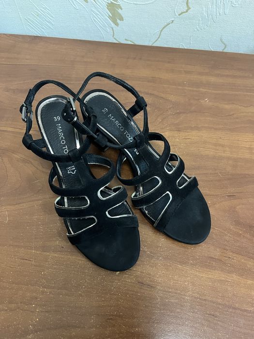 Босоніжки Marco Tozzi натуральна замша 39 розмір