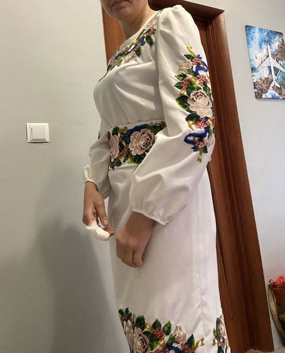 Плаття вишите бісером