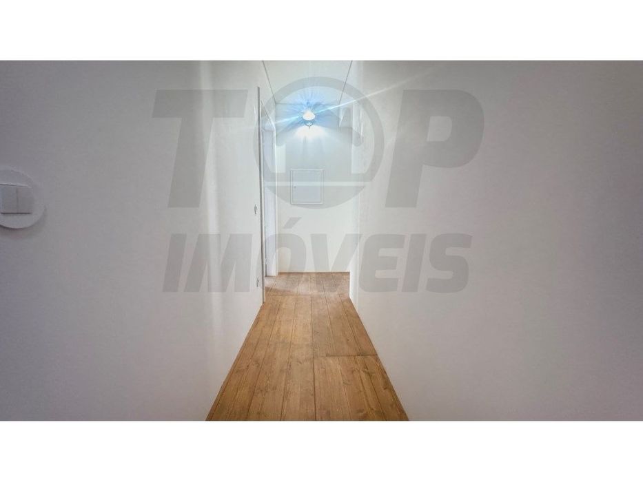 Moradia V2 reabilitada com vista para o mar - Centro Loulé - 630.000€
