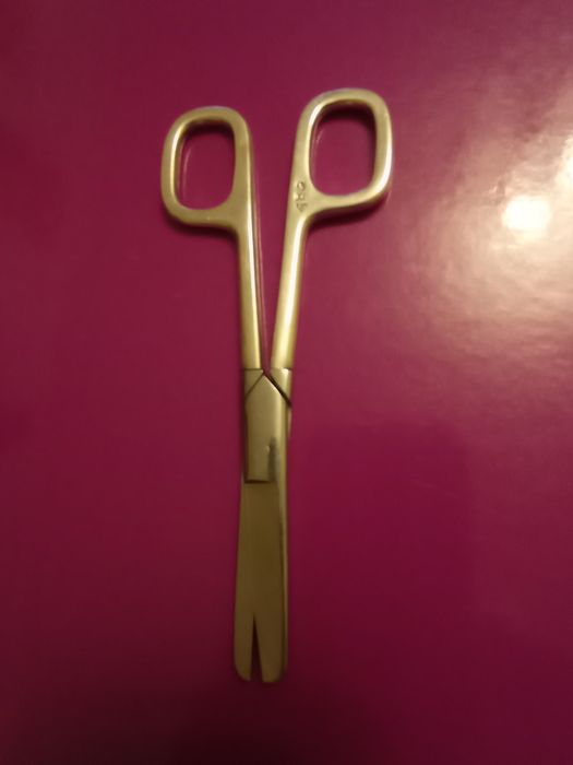 Srebrzone nożyczki chirurgiczne proste tępo-tępe Pfeilring Solingen