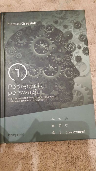 Książka podręcznik perswazji