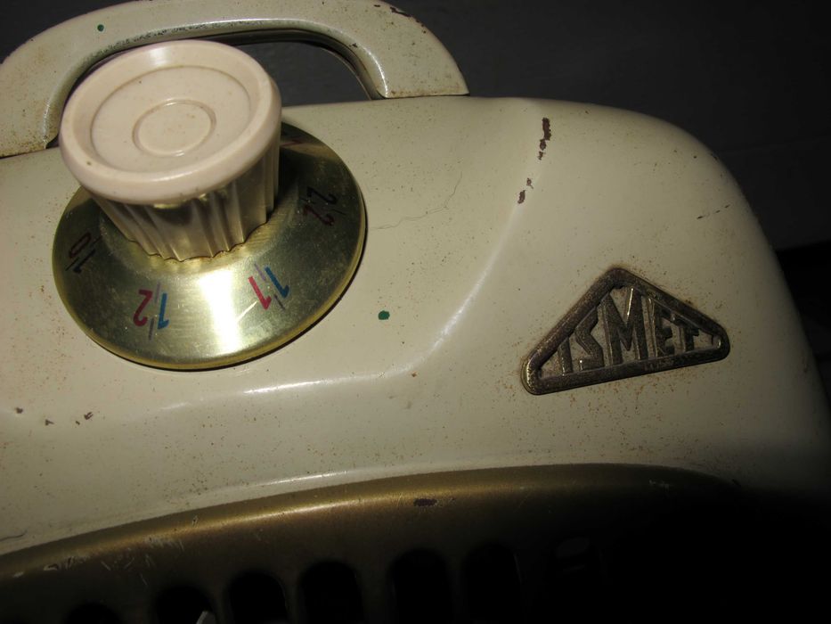 Stary grzejnik Vintage