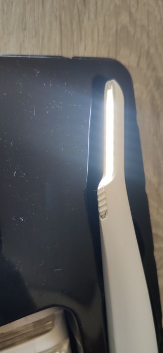 Urządzenie do pielęgnacji twarzy LED trymer