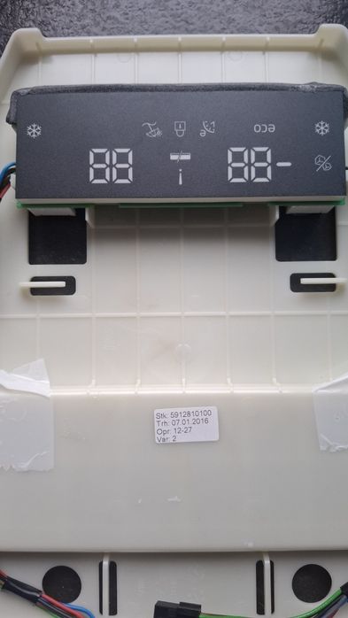 Panel sterujący wyświetlacz do lodówki Beko K70520NEG