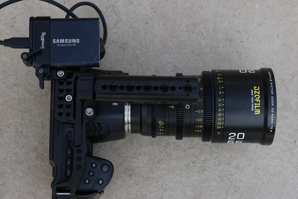 Blackmagic Pocket Cinema Camera 6K + DZOFilm Pictor 20–55 T2.8 + SSD 1 TB + SmallRig