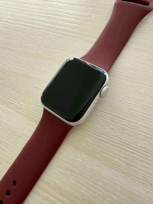 Apple Watch SE (2nd Generation)