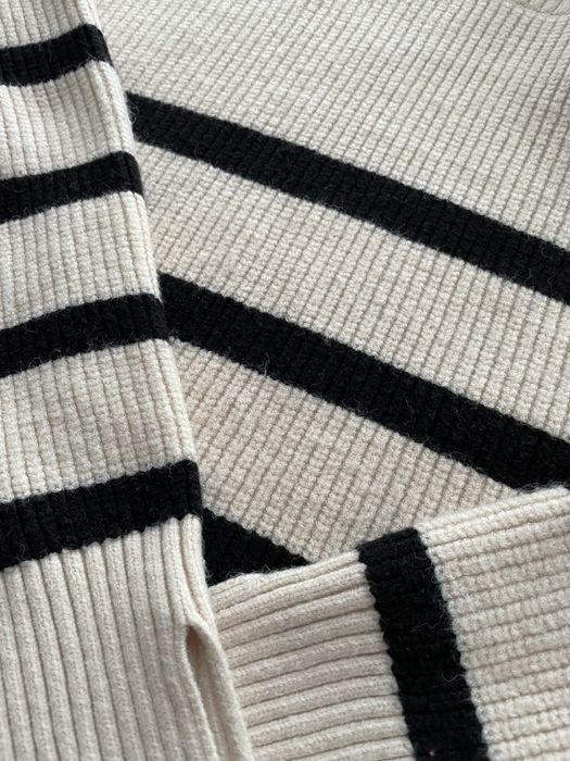 Sweter w paski z golfem Zara