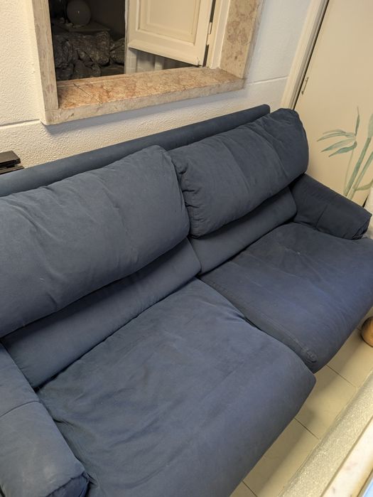 Sofá azul 2/3 pessoas