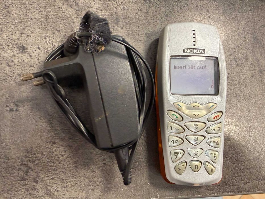 Nokia 3510i + ładowarka