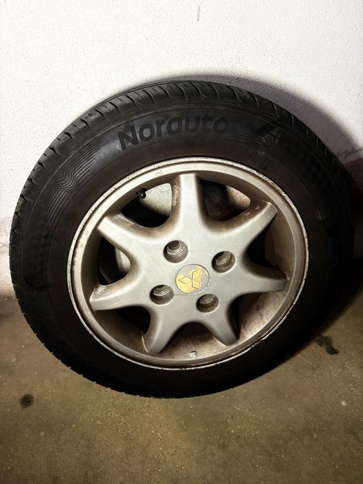 Pneu 175/65 R14 T
