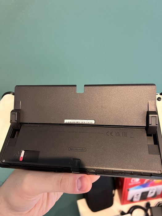 Nintendo Switch Oled 64gb + karta 128gb