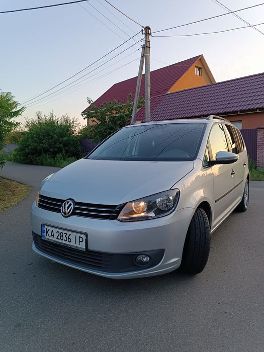 Volkswagen Touran 2013 року
