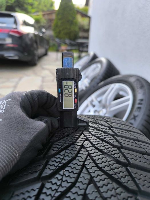 Alufelgi 17 5x112 opony zimowe 235/55R17 Audi VW Seat Skoda Merc 2023