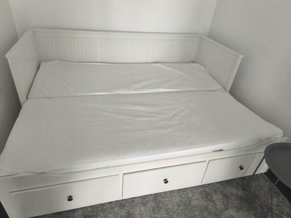 Brimnes (modelo IKEA)