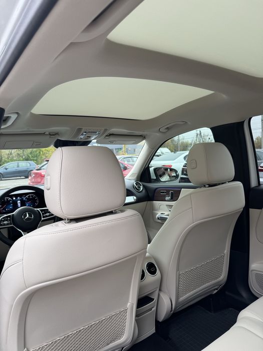 Продам  MERCEDES Benz GLB 250