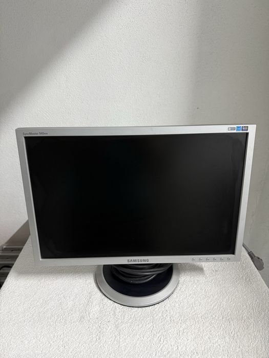 Monitor Samsung SyncMaster 940NW – 19” LCD