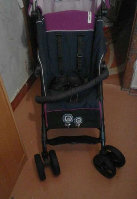 Срочно, идеал состояние Коляска -трость Jane Nanuq

, Фиолетовая.