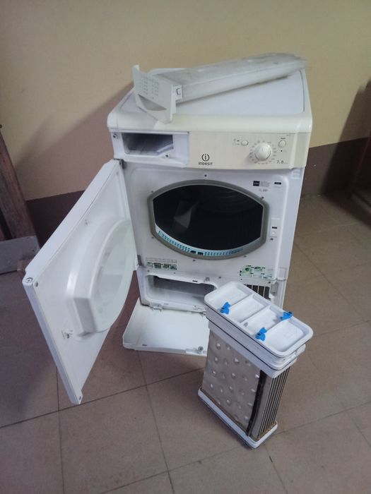 Máquina Secar Indesit IDC75 De Gaveta