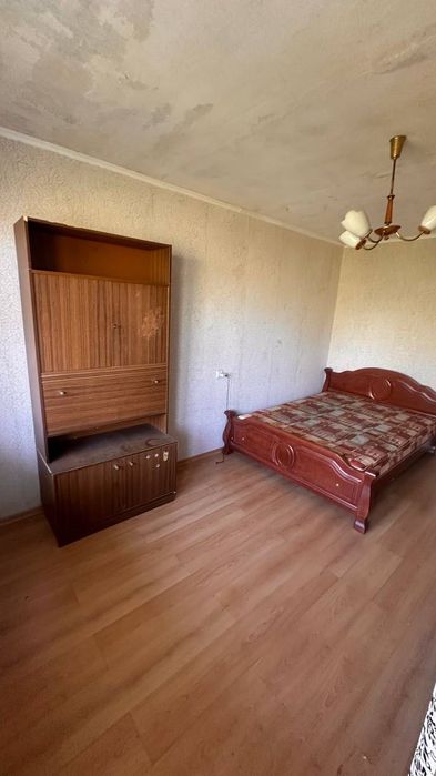 Продам 1-к Дмитра Павличка просп. (Маршала Рокосовського), 10А
