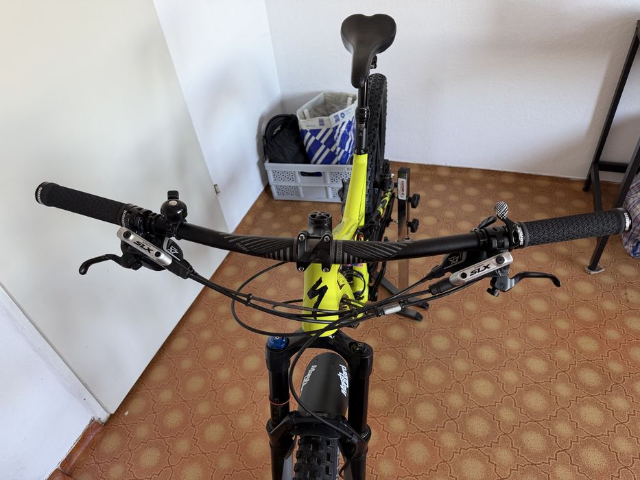 Велосипед Specialized Camber EVO 29