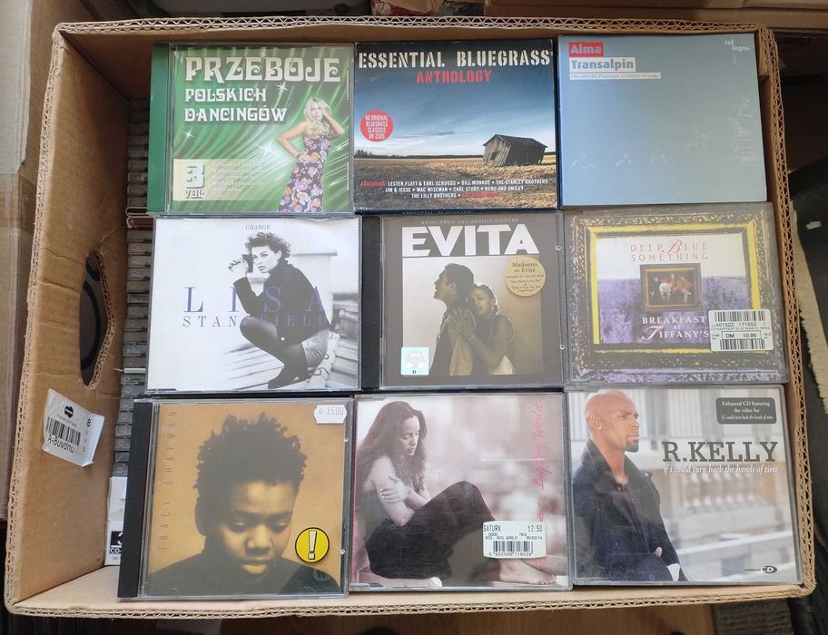 Płyty CD 6 kartonów 1100 sztuk