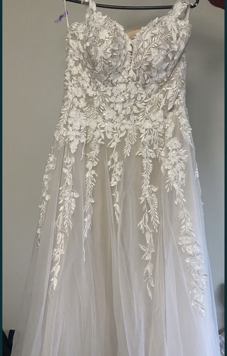 Piękna suknia ślubna