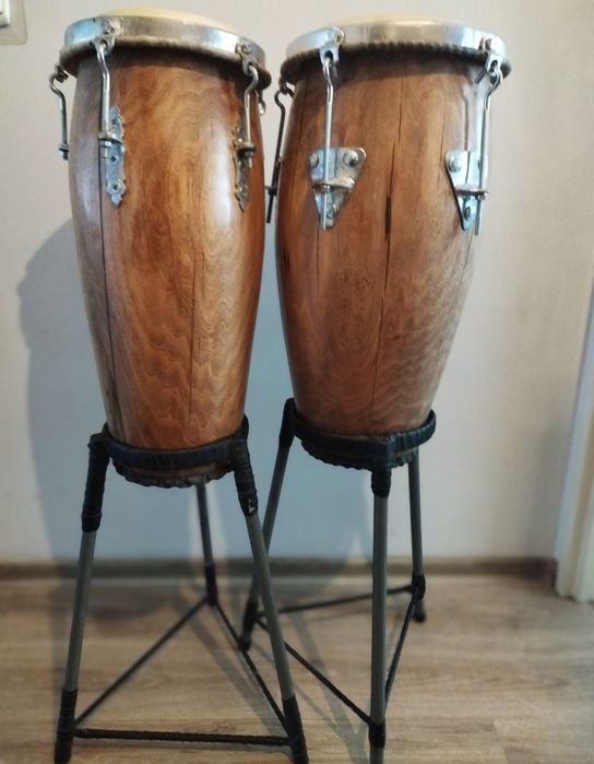 Kongi djembe bębny