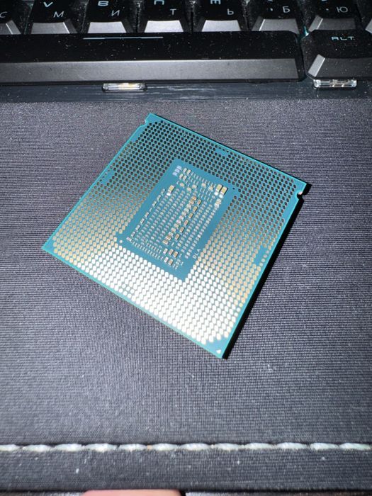 Процесор Intel Core i5 9600k