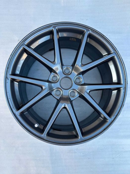 Tesla Model 3 диски диск