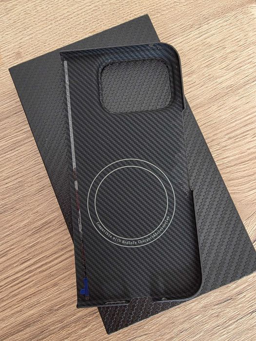 Etui Pixel 9 Pro Fold Aramidowe Bardzo Cienke Podobne do Pitaka, Thinborne Przód i Tył
