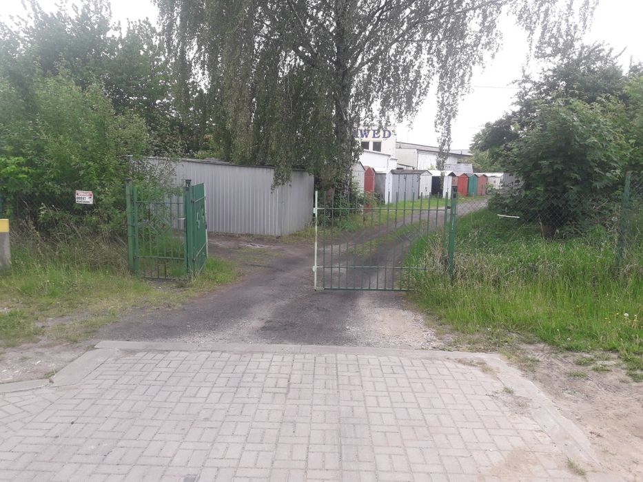 Garaż blaszany do wynajęcia blisko Galerii Echo