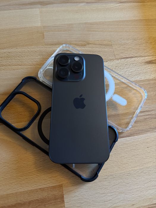 IPHONE 15 PRO  Stan bardzo dobry