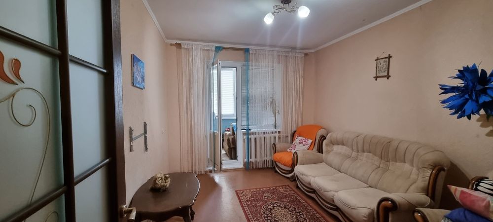 Оренда квартири на Шуменському . Ліфт працює .