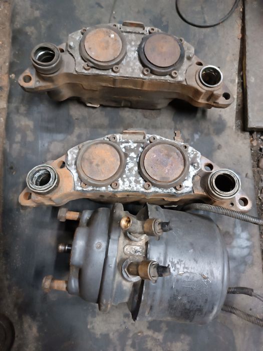 Задние суппорта на Рено Магнум, премиум