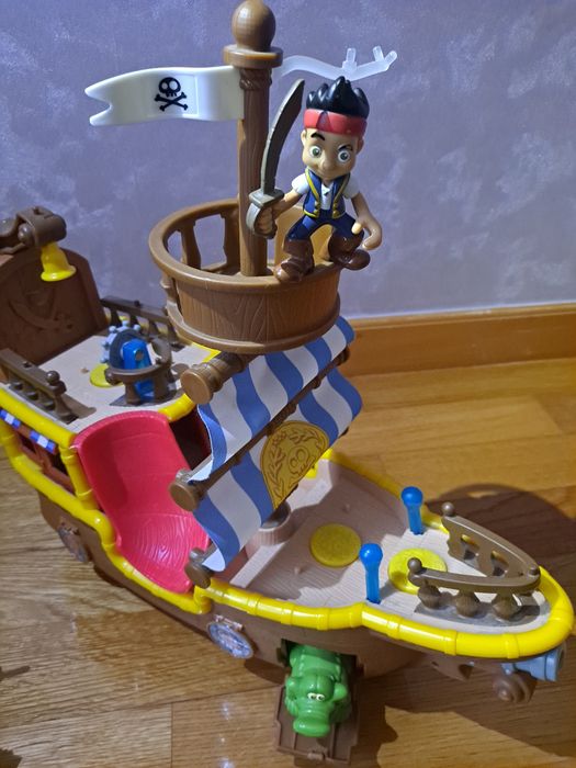Barco Jake e os Piratas, inclui figuras