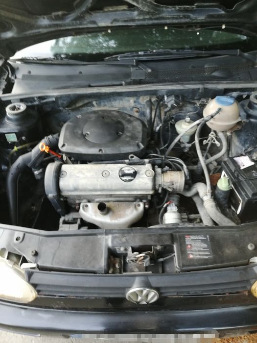 Peças VW Golf lll 1.4 boa mecânica e interiores muitas peças