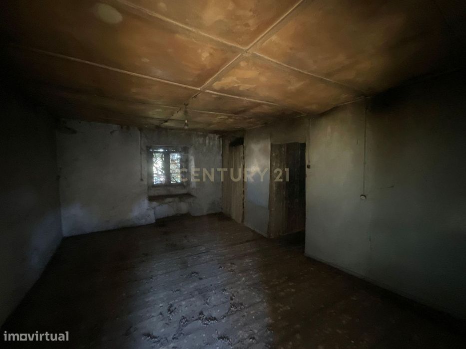 Moradia para restauro em Boivão, Valença