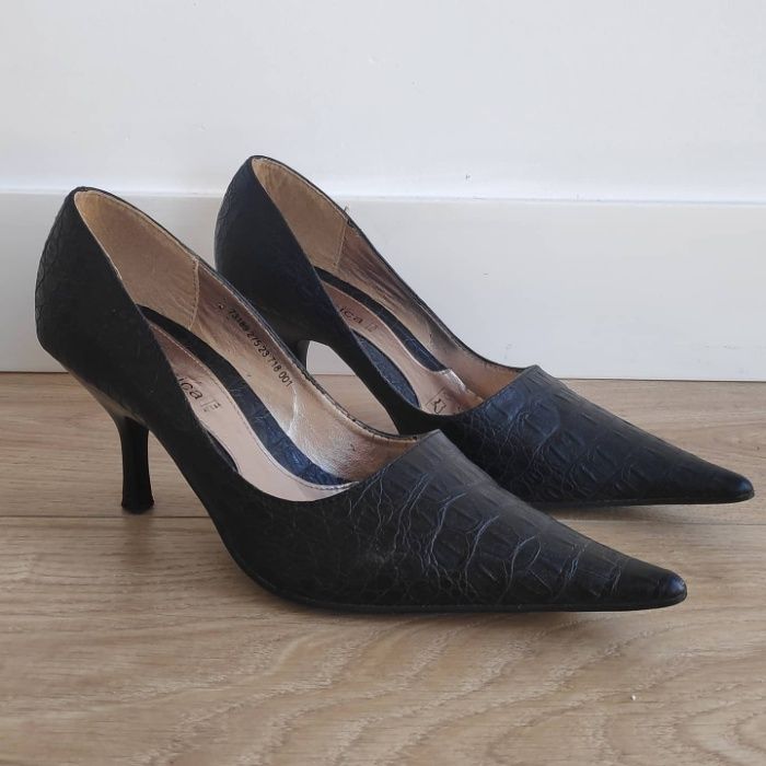 Sapatos pretos de bico fino - YESSICA, tam 38