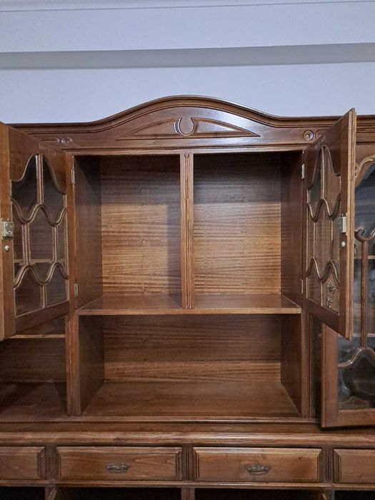 Louceiro antigo em bom estado