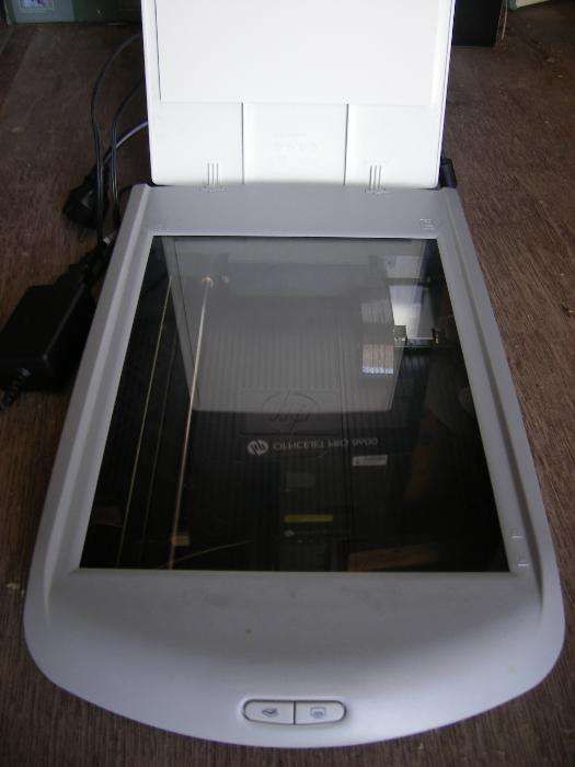 Scanner HP Scanjet G2410 usado avariado