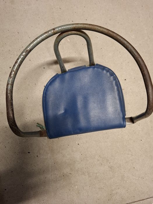 Дитяче сидіння на раму велосипеда