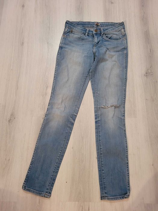 Piękne jeansy Wrangler W25L32
