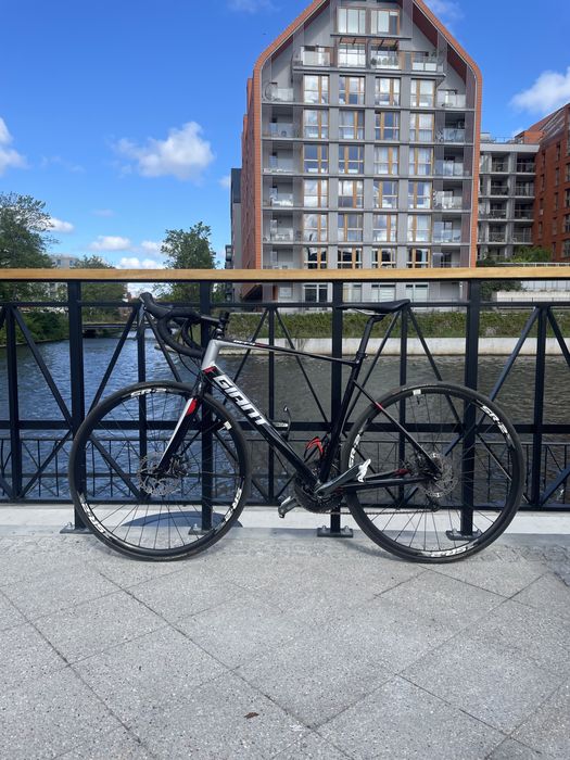 Rower szosowy giant defy super stan gotowy do triathlonu